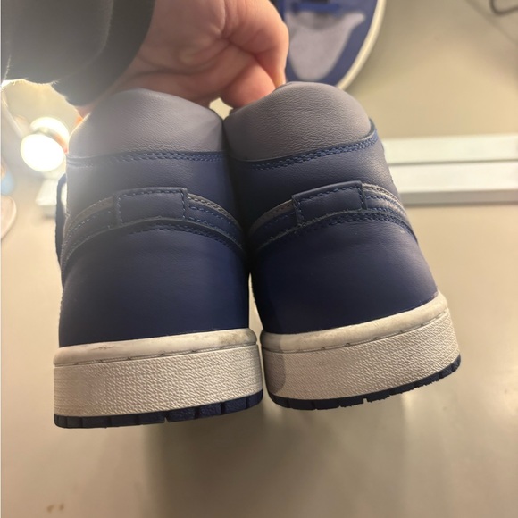 Nike Sneakers - Picture 4 of 9